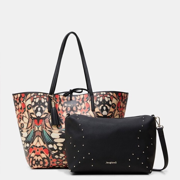 Desigual Handbags - 🔴DESIGUAL REVERSIBLE COLORFUL TOTE! USED ONCE! EXCELLENT CONDITION!!